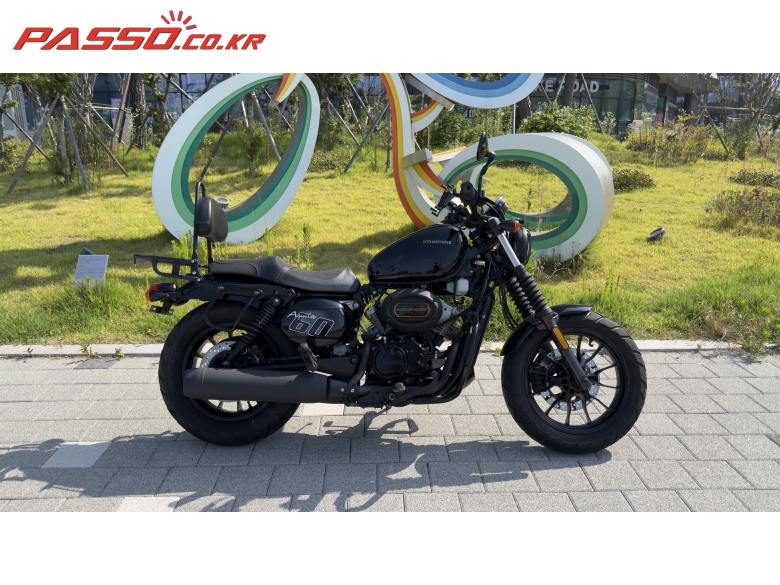 S&T/Hyosung 아퀼라 125