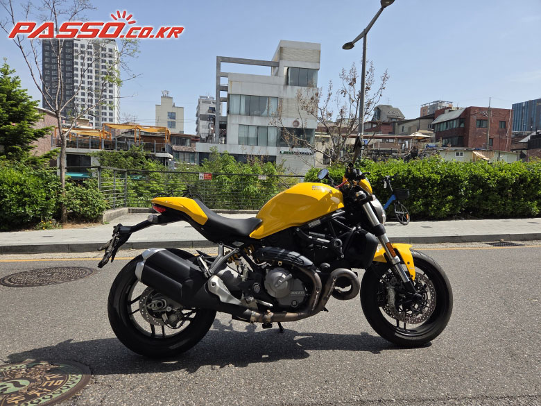 Ducati 몬스터 821