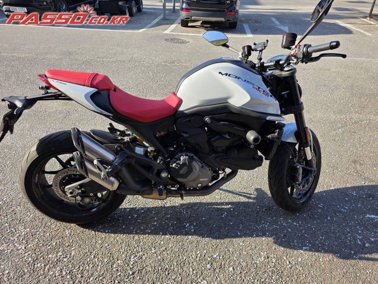Ducati 몬스터 937