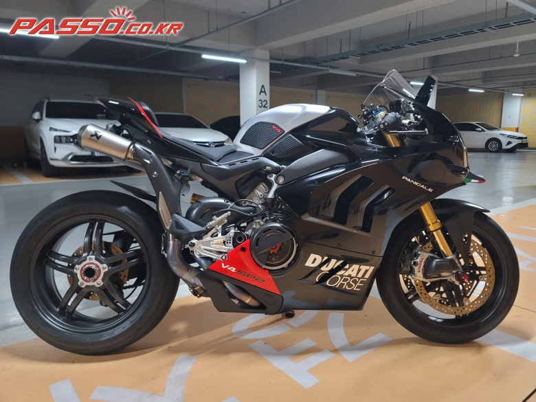 Ducati 파니갈레 V4 SP