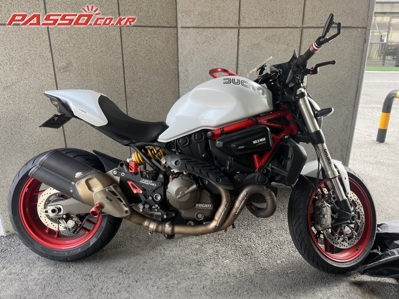Ducati 몬스터 821