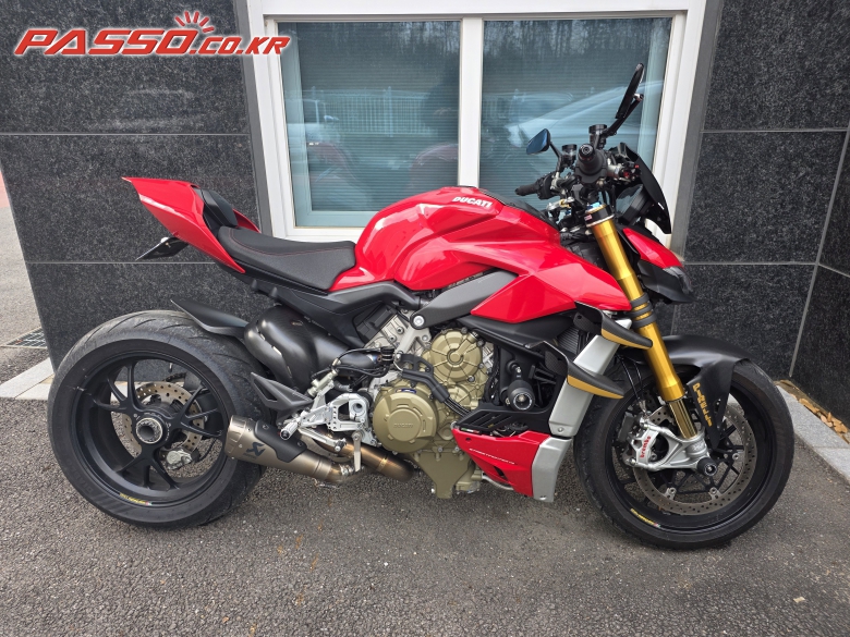 Ducati 스트리트파이터 V4 S