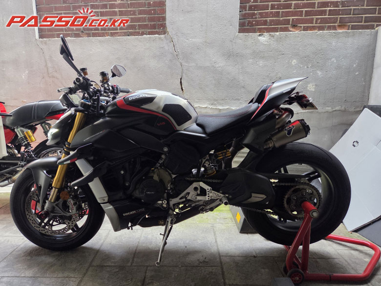 Ducati 스트리트파이터 V4 SP