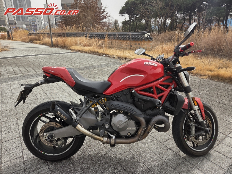 Ducati 몬스터 821