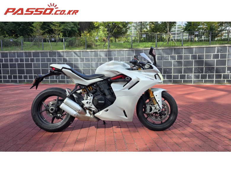 Ducati 슈퍼스포츠 950 S