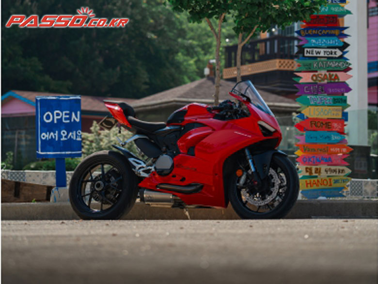 Ducati 파니갈레 V2