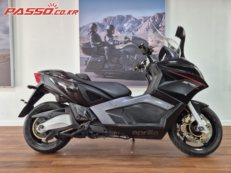 Aprilia SRV 850