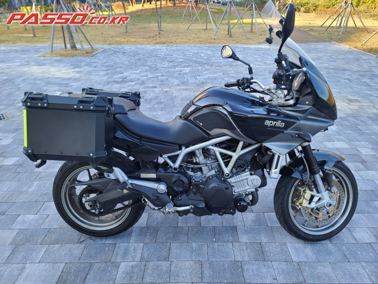Aprilia 마나 850