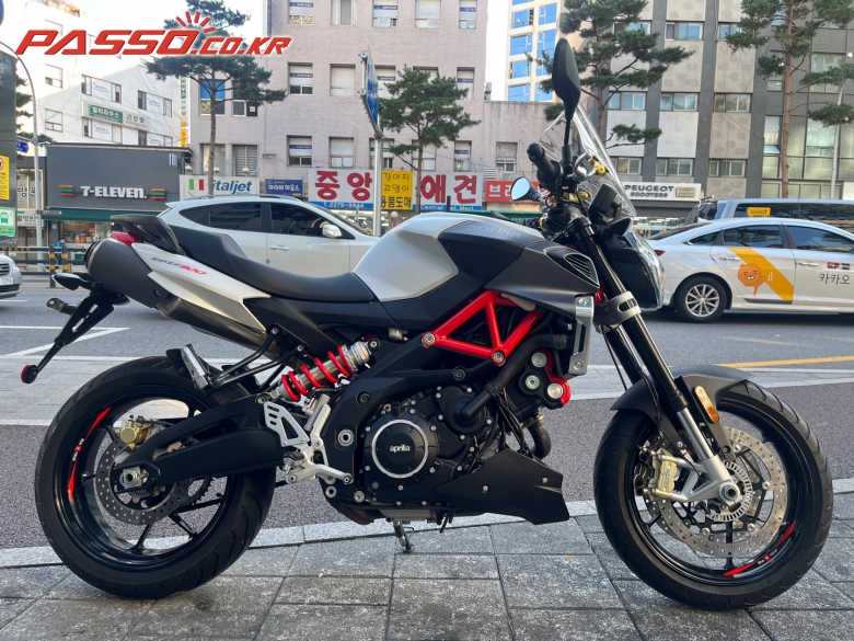 Aprilia 쉬버 900