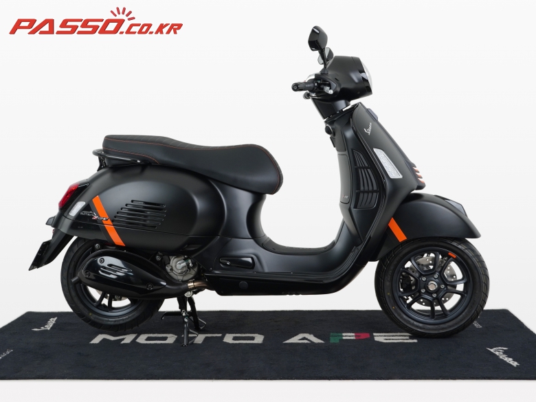 Vespa GTS 300 슈퍼스포츠