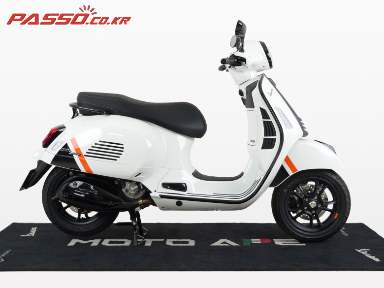 Vespa GTS 300 슈퍼스포츠