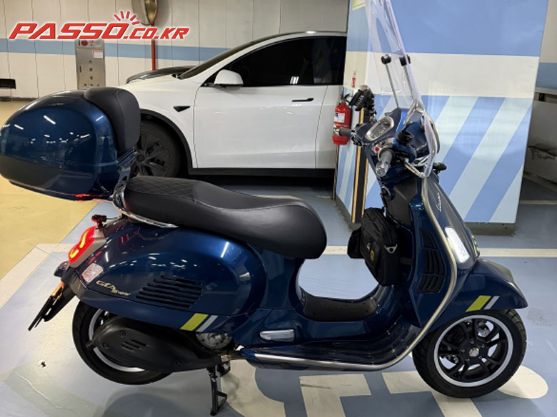 Vespa GTS 300 슈퍼테크
