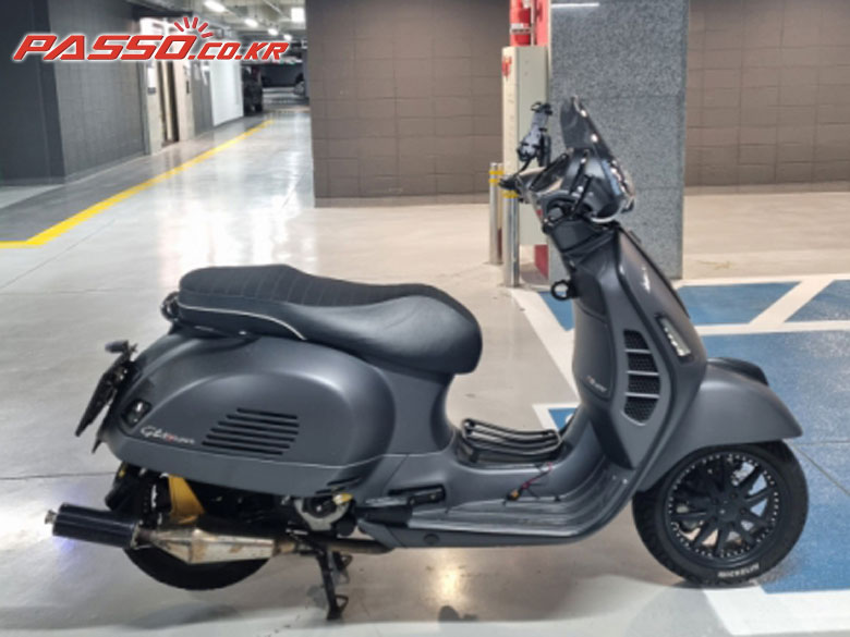 Vespa GTS 300
