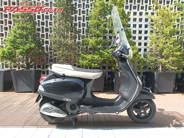 Vespa LT 125 3V