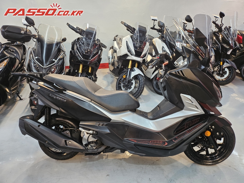 SYM 크루심 300 ABS