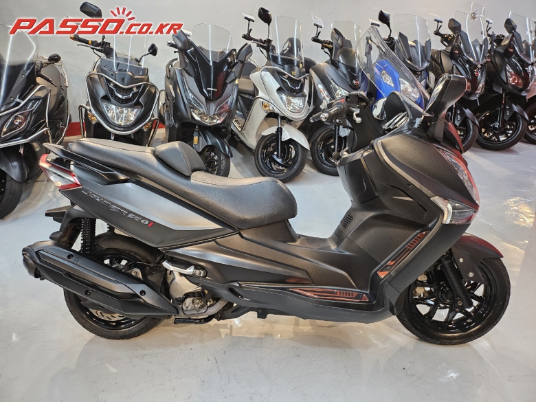 SYM 조이맥스 300 i