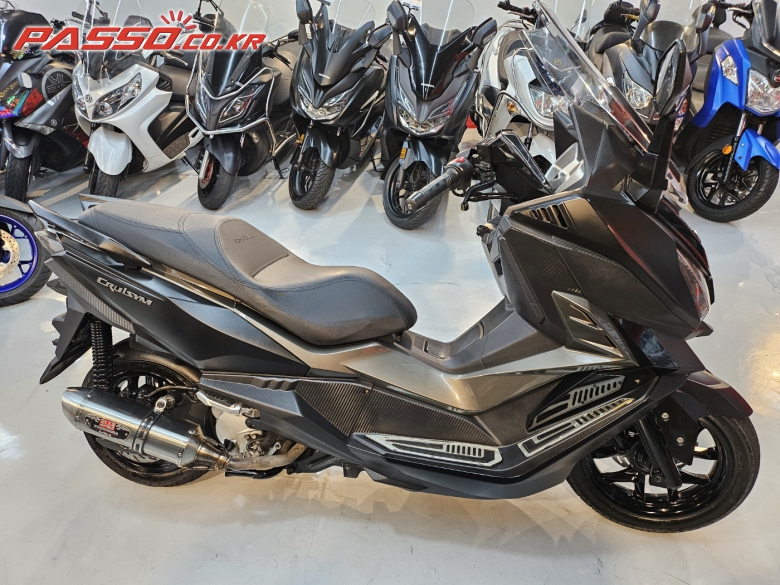 SYM 크루심 300 ABS