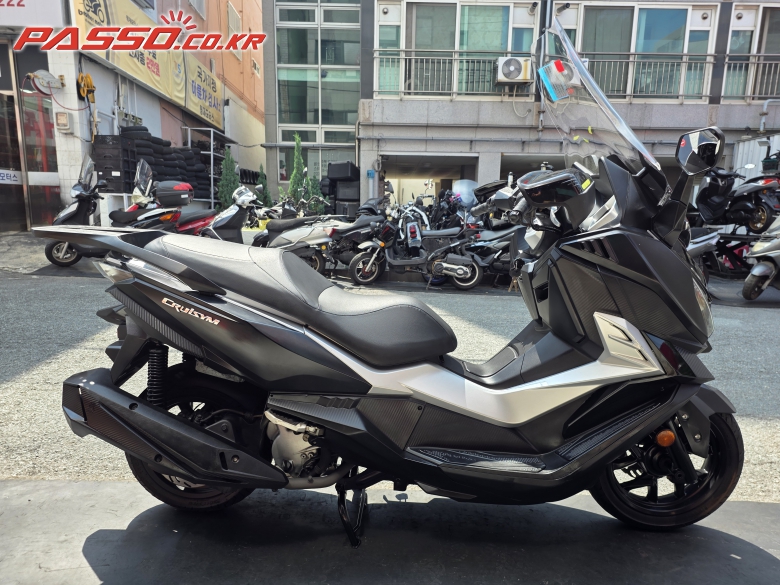 SYM 크루심 300 ABS