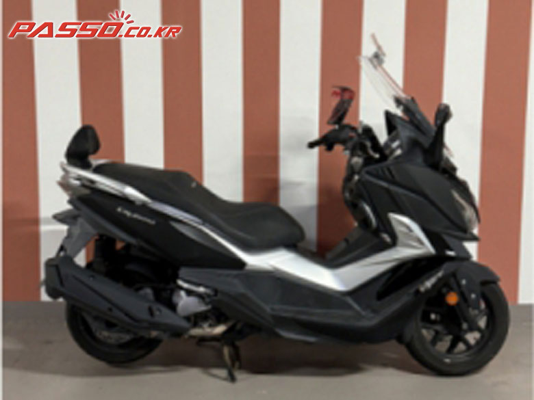 SYM 크루심 300 ABS