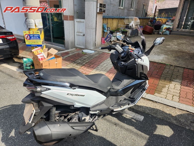 SYM 크루심 300 ABS