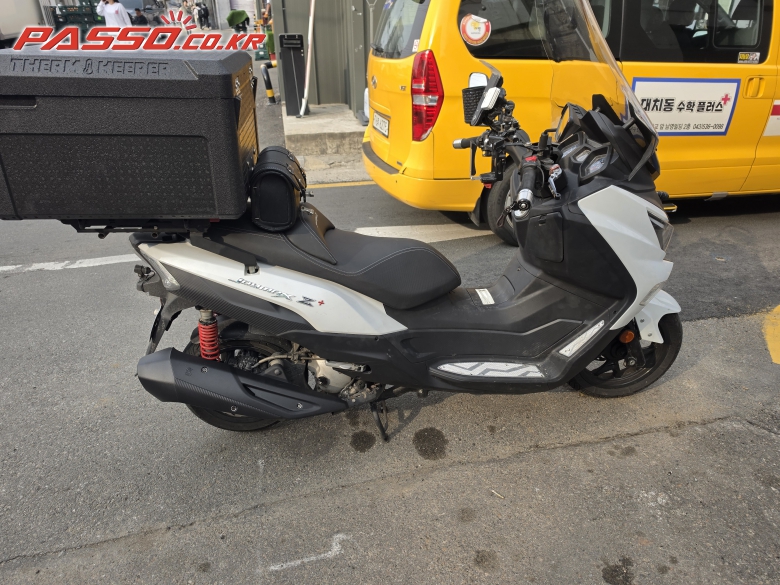 SYM 조이맥스 Z 300 플러스 ABS