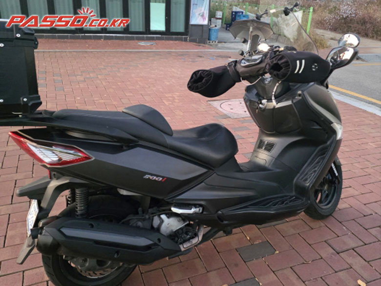 SYM 조이맥스 300 i