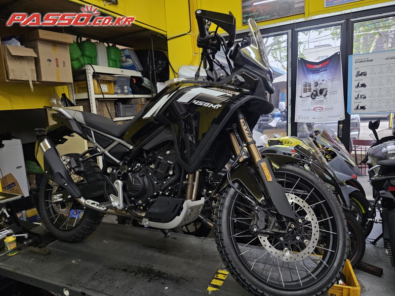 CFMOTO 450 MT