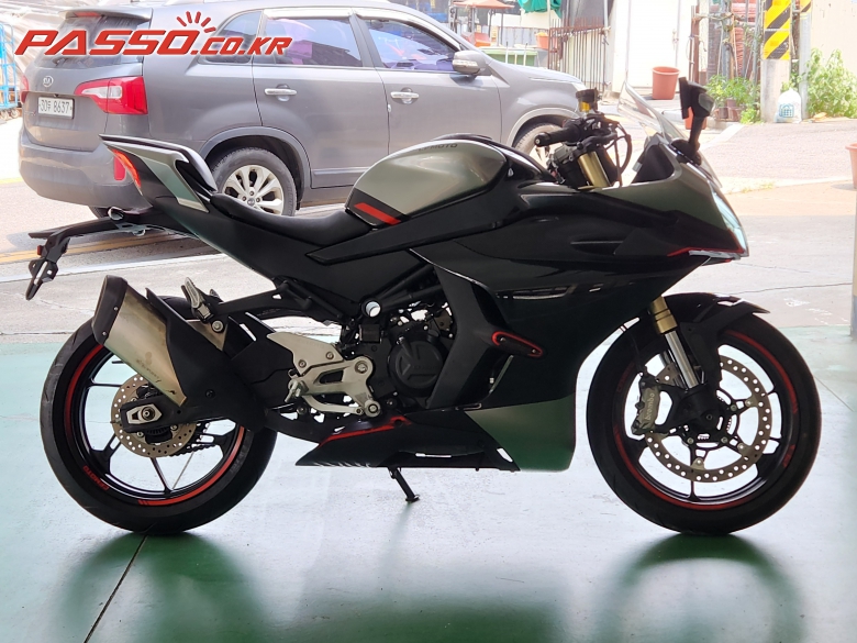 CFMOTO 450 SR