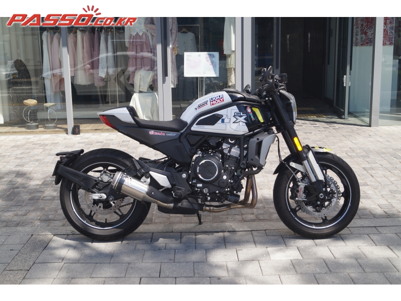 CFMOTO 700 CLX Sport