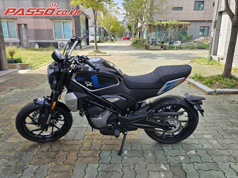 CFMOTO 300 CLX