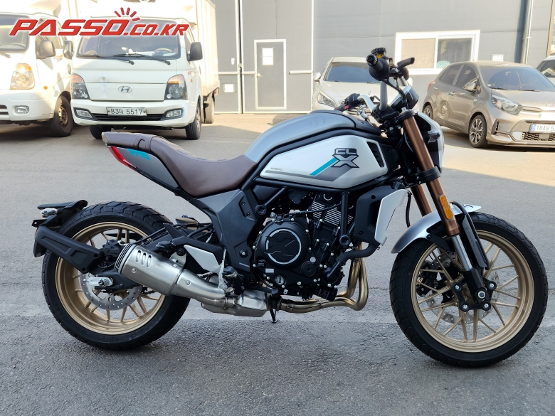 CFMOTO 700 CLX