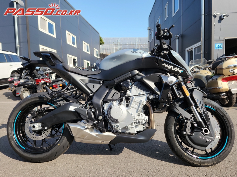 CFMOTO 450 NK