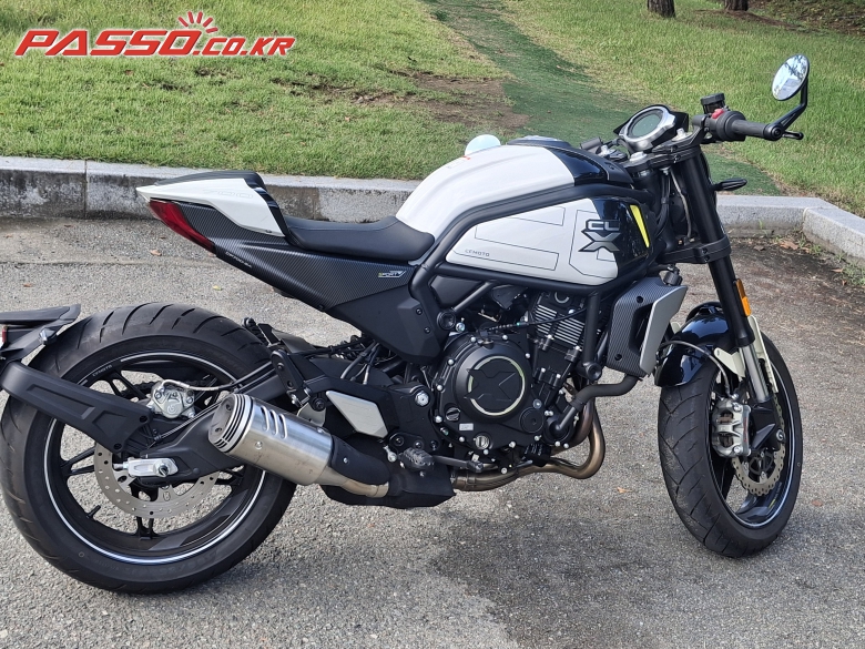 CFMOTO 700 CLX Sport