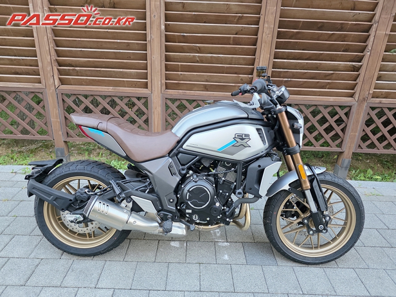 CFMOTO 700 CLX