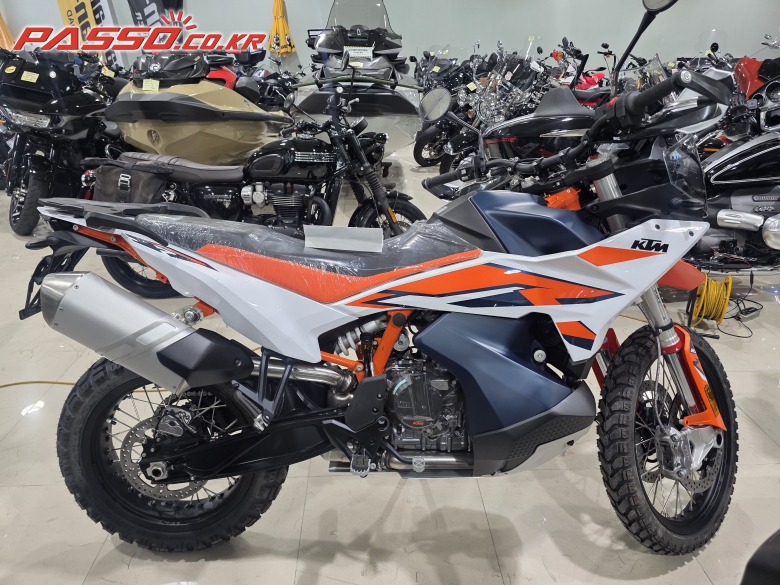 KTM 890 Adventure R