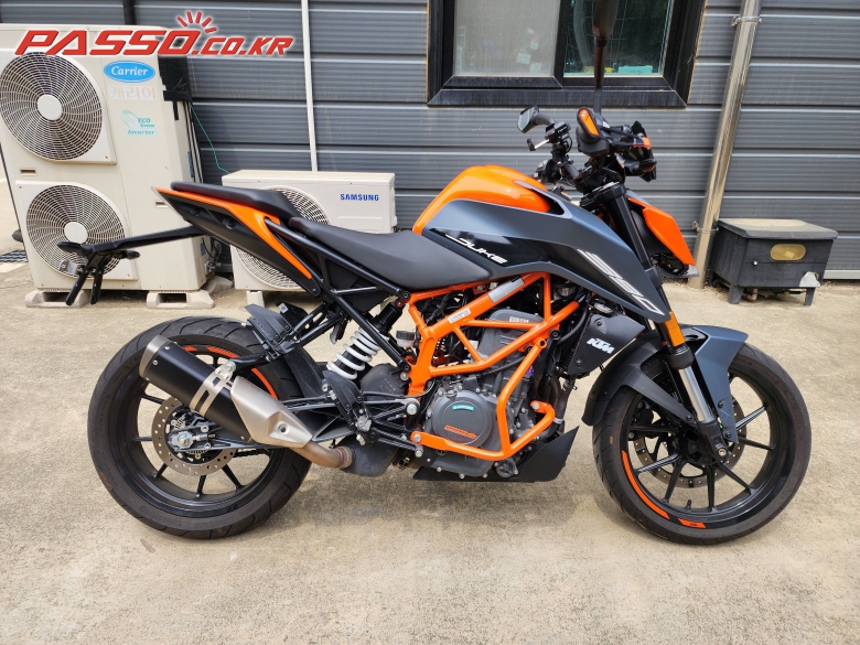 KTM 390 Duke