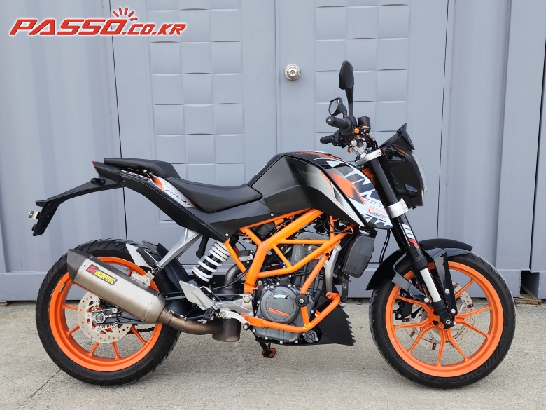 KTM 390 Duke