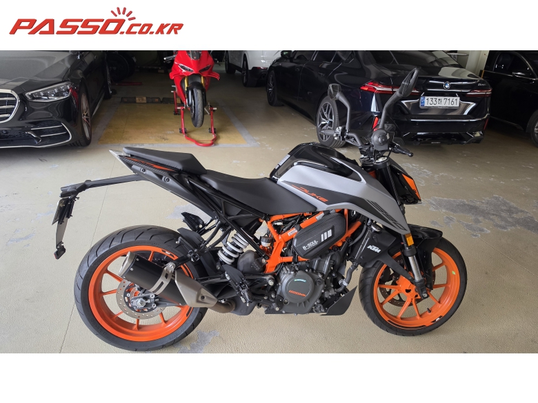KTM 390 Duke