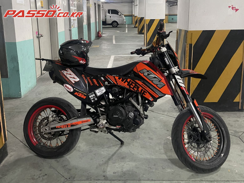 KTM 690 SMC