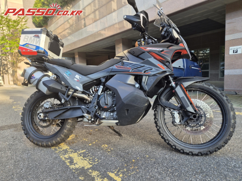 KTM 890 어드벤처