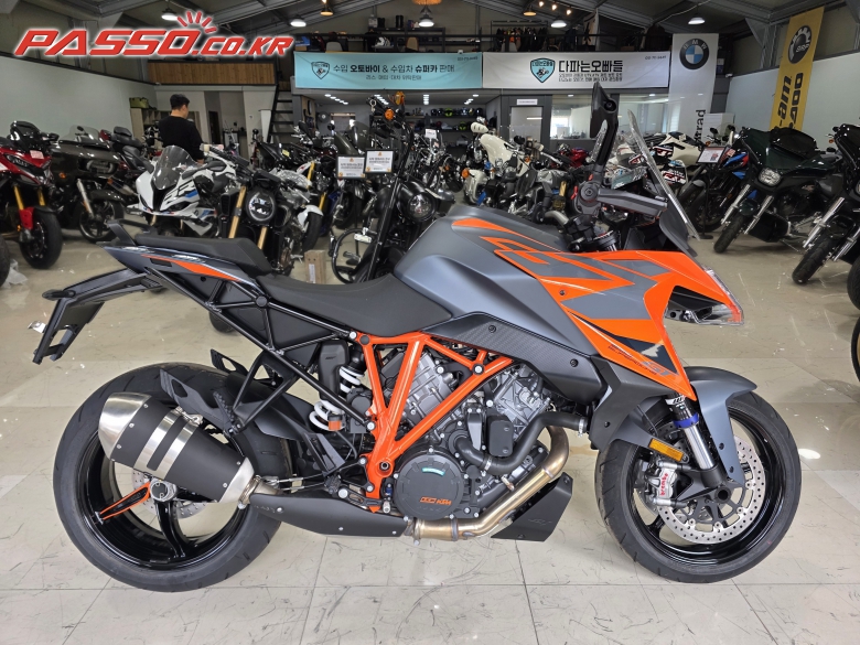 KTM 1290 슈퍼 듀크 GT