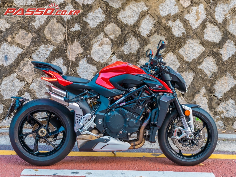 MV Agusta Brutale 1000 RS