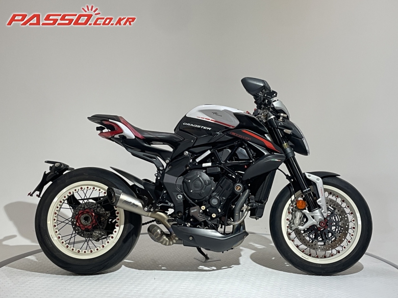 MV Agusta Dragster 800 RR